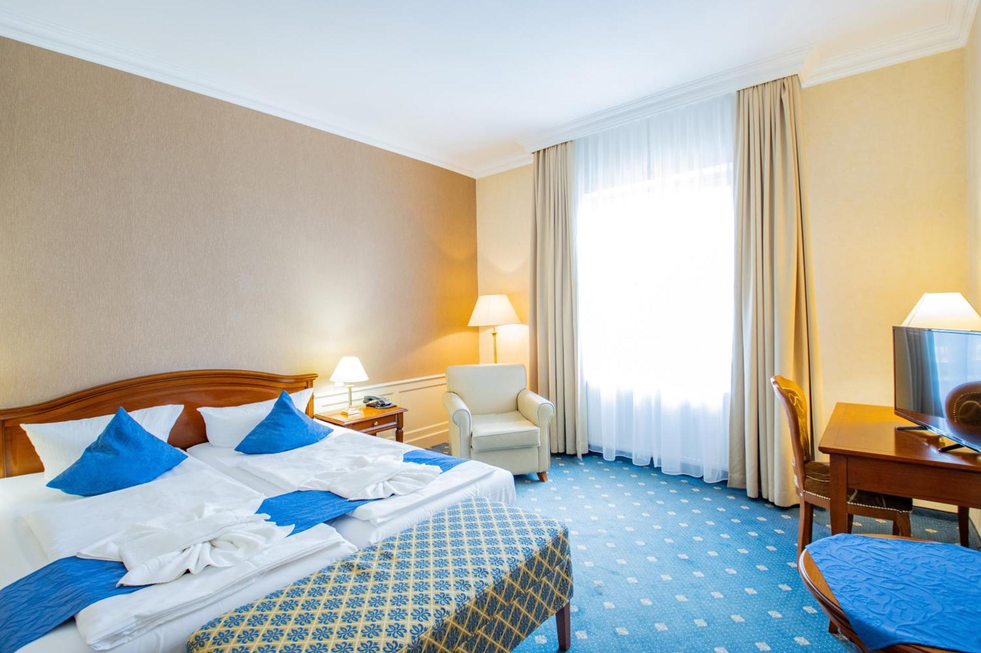 Seehotel Grossraeschen Buitenkant foto